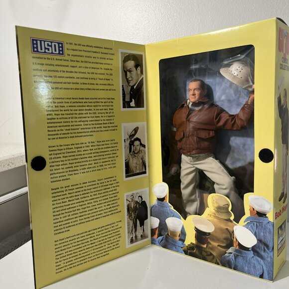 GI Joe Classic Collection Bob Hope Hollywood Canteen Action Figure - NIB - Picture 6 of 8